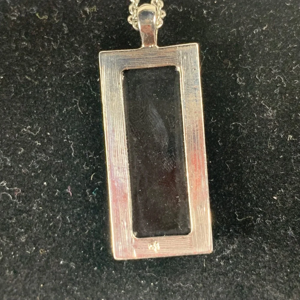 Black Agate Dogtag Pendant Necklace In Silvertone